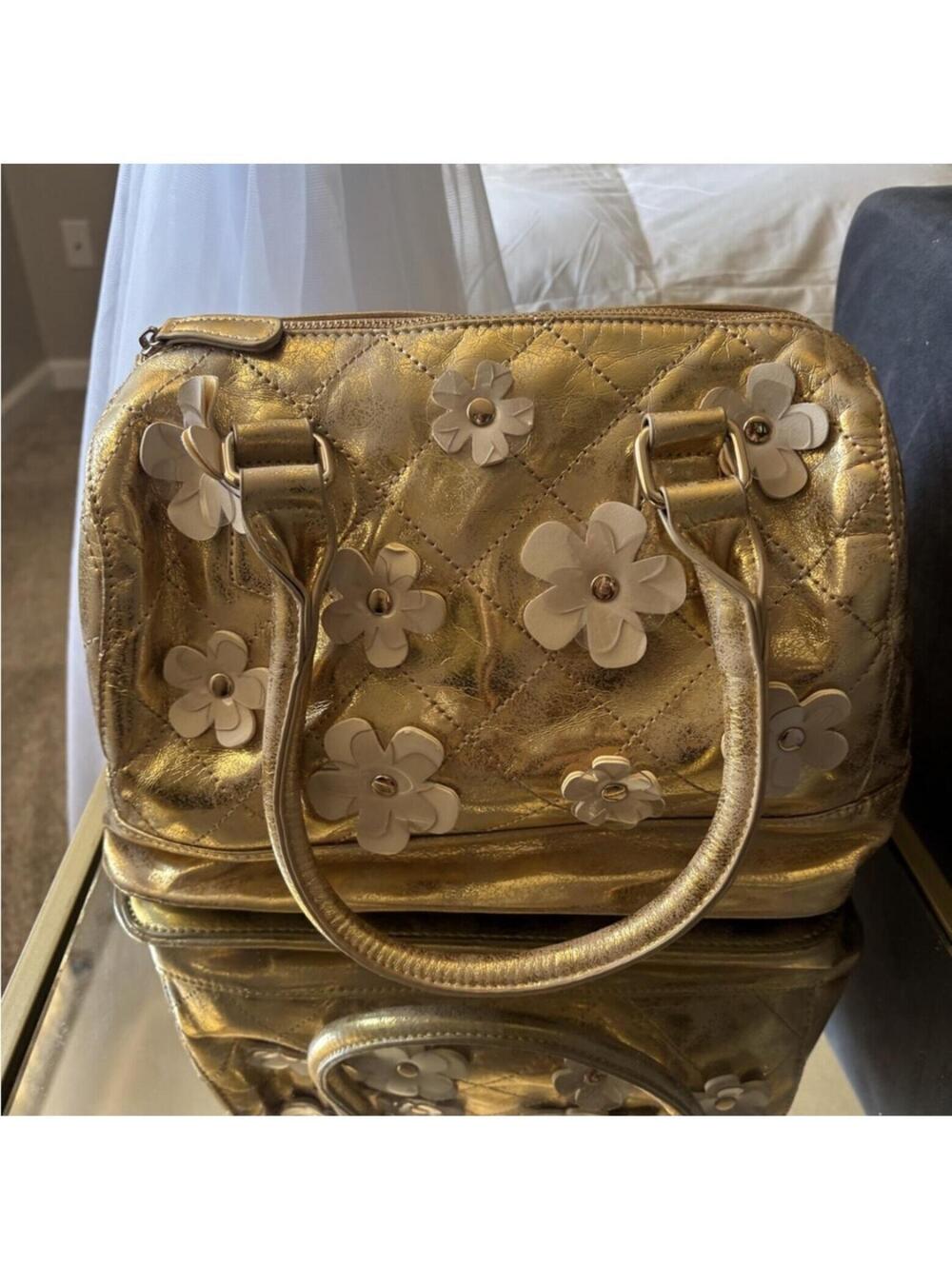 Charming Charlie barrel bag